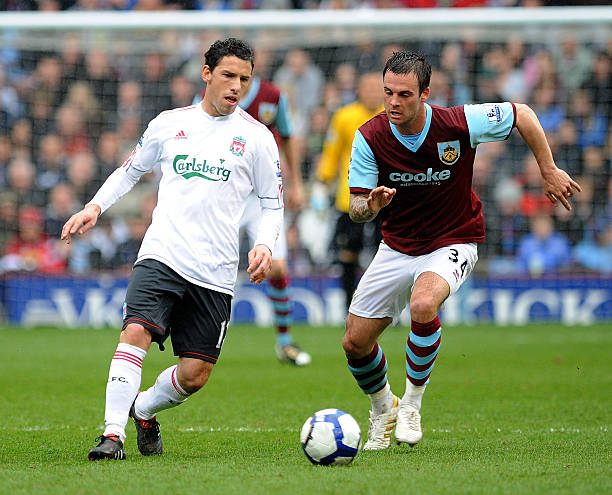 他迅速扫视 他迅速扫视