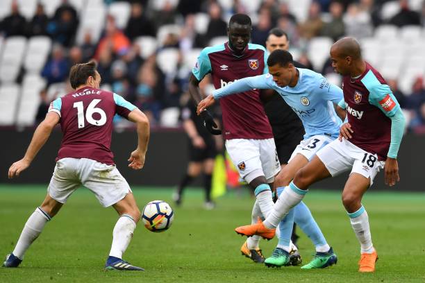 五后卫阵型 五后卫阵型